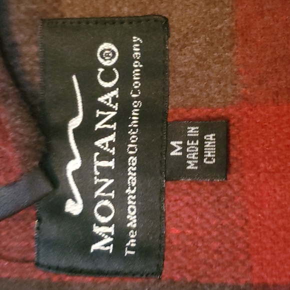 Cape - Picture 3 of 3